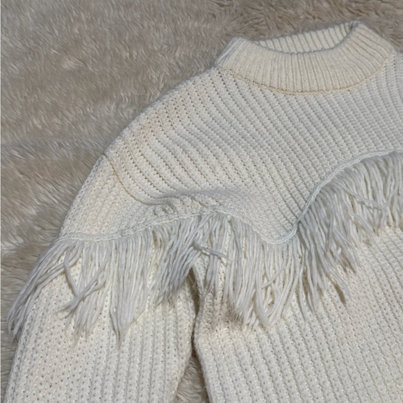 Rue Stiic Fringe Knit Sweater in Ivory Cream - Size Small - Picture 5 of 8